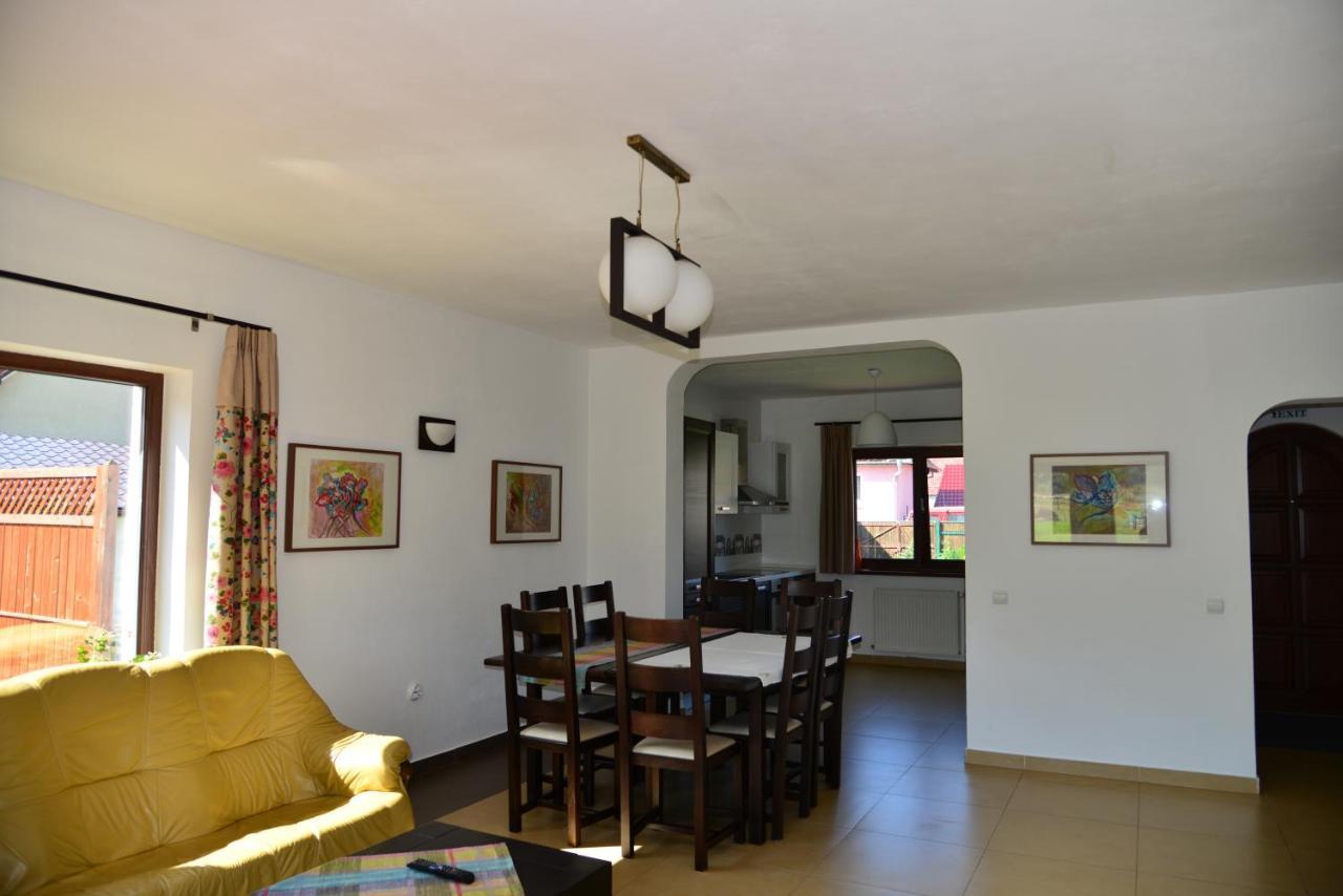 Hotel Casa Rudi & Ella Sălişte Exteriér fotografie