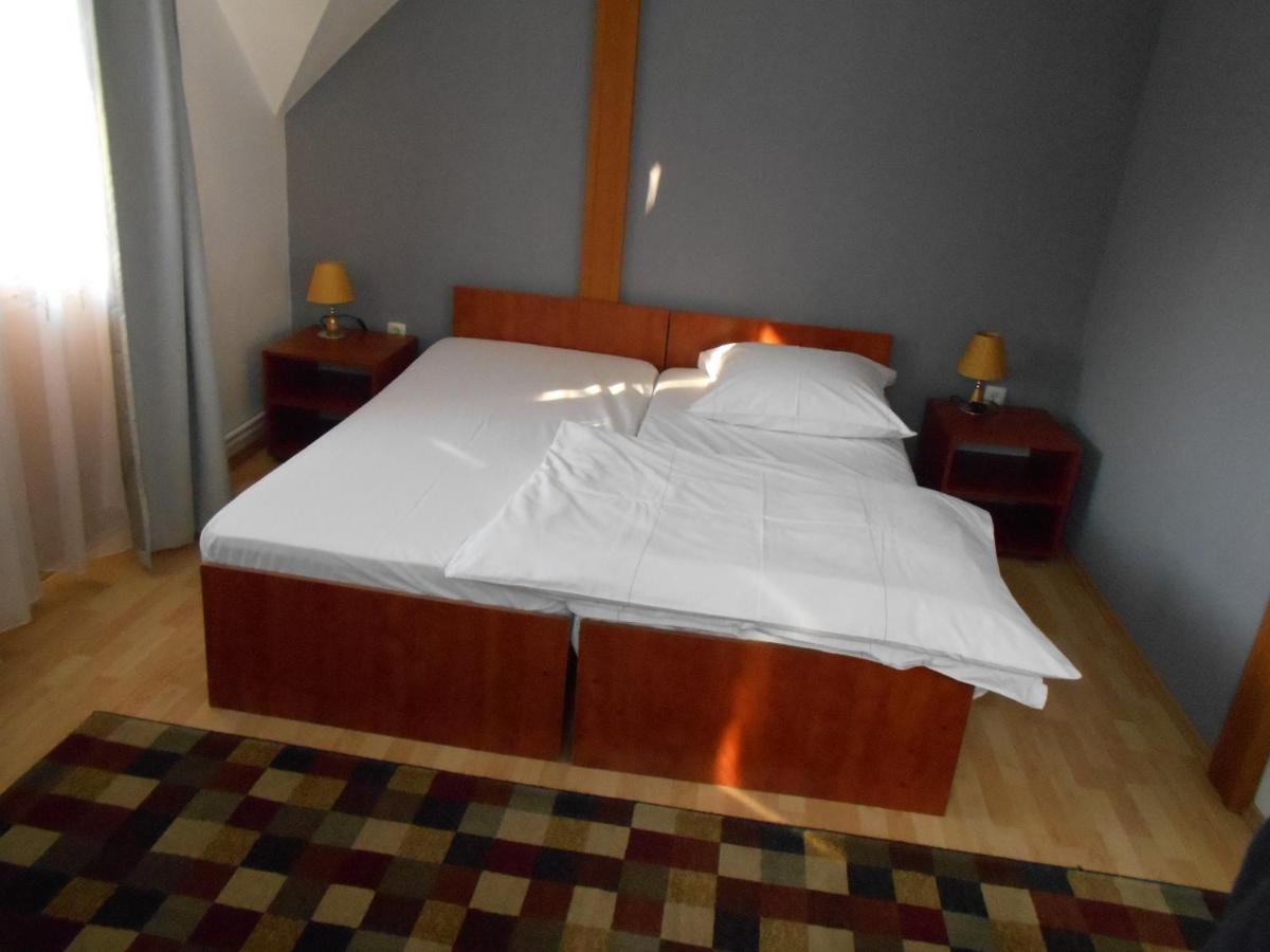 Hotel Casa Rudi & Ella Sălişte Exteriér fotografie