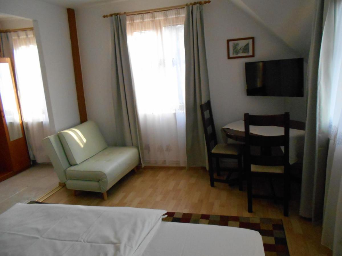 Hotel Casa Rudi & Ella Sălişte Exteriér fotografie
