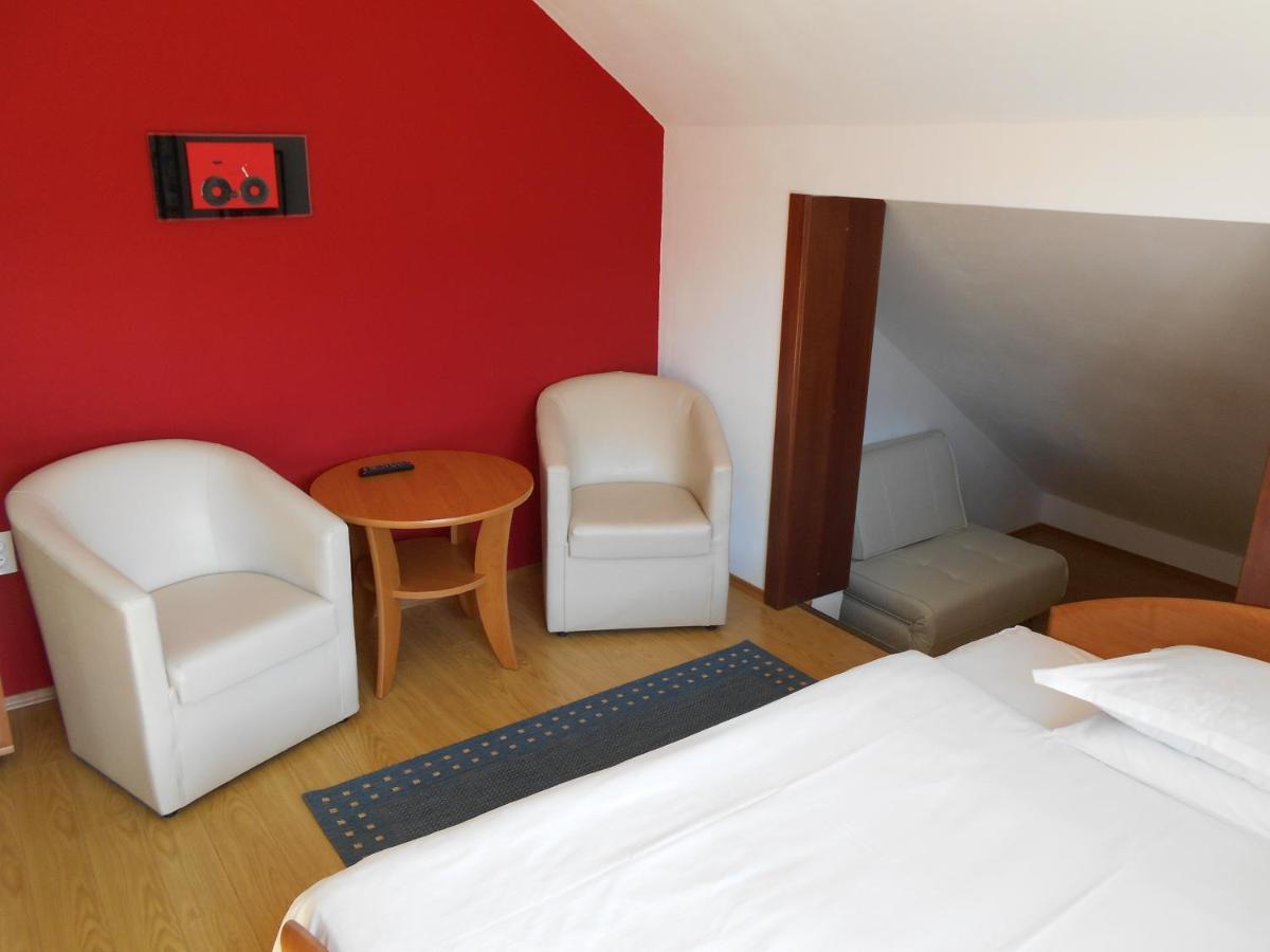 Hotel Casa Rudi & Ella Sălişte Exteriér fotografie