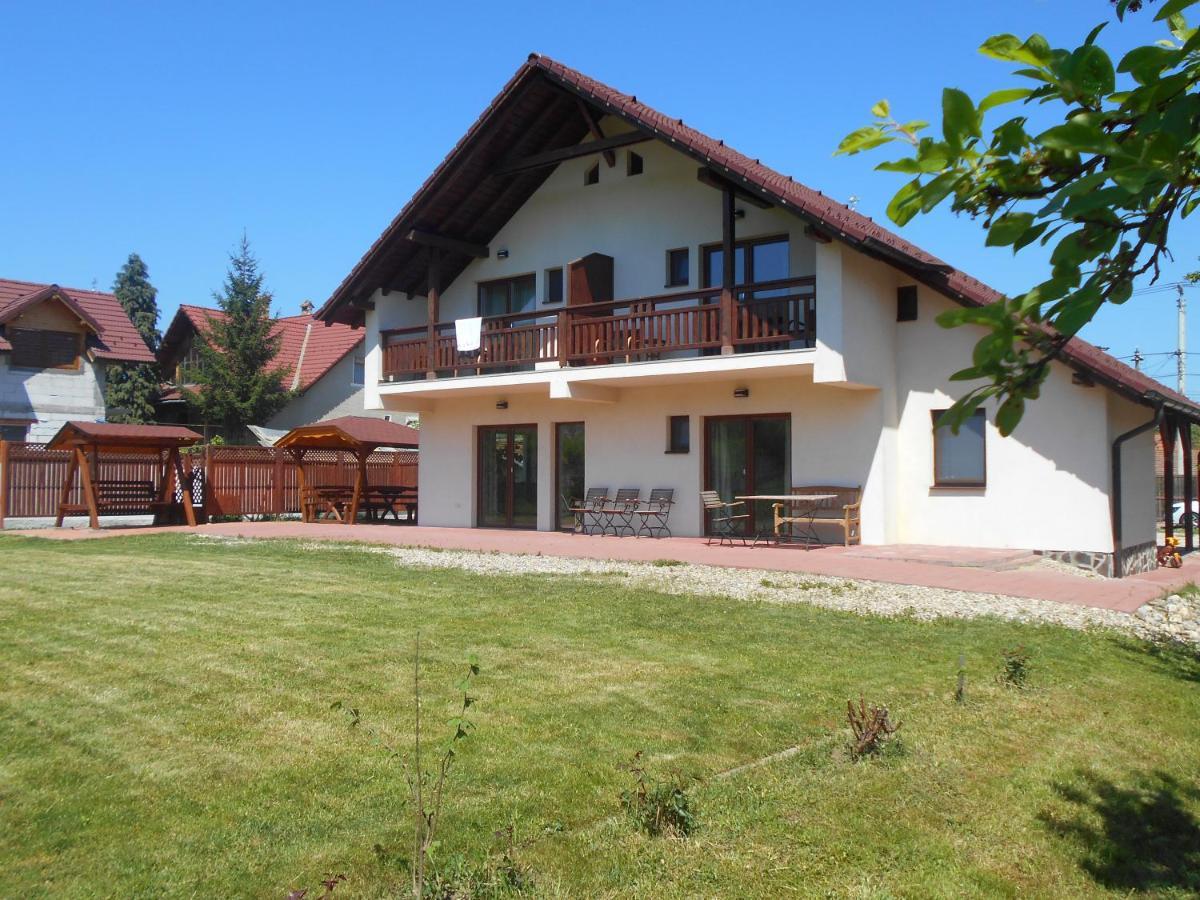 Hotel Casa Rudi & Ella Sălişte Exteriér fotografie